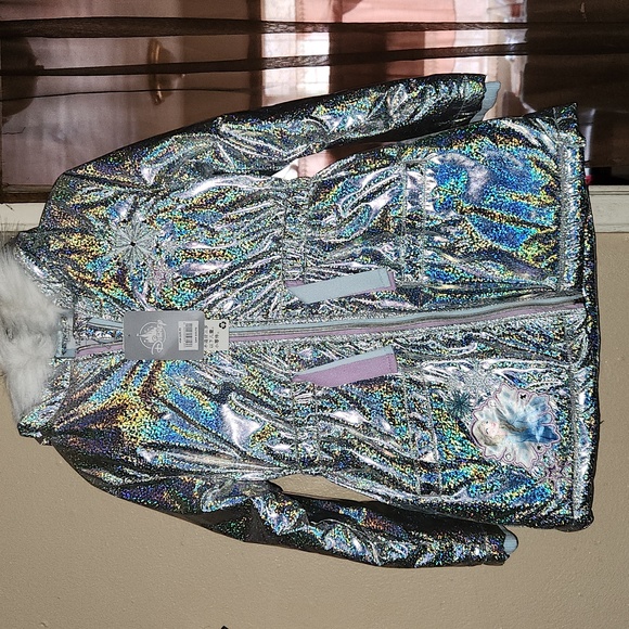 Brand New Disney Frozen Girl Jacket. Size 5/6 - Picture 1 of 8
